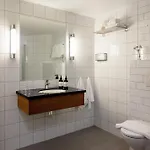 Hotel Brosundet 4*