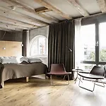 Hotel Brosundet 4*