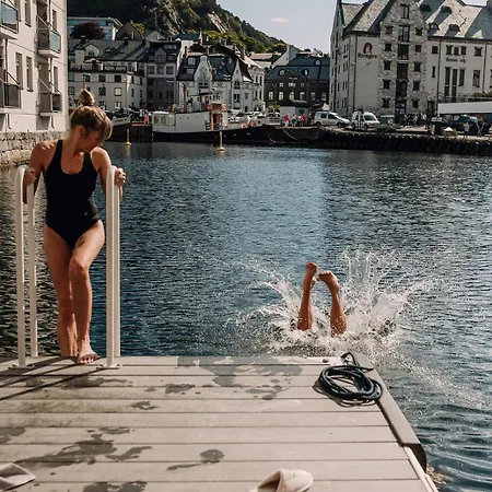 فندق بروسونديت Ålesund