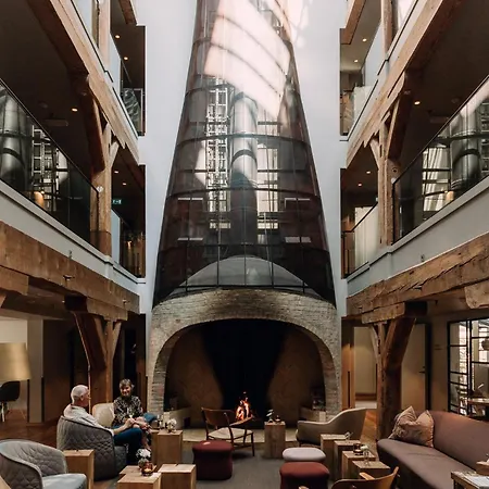 Brosundet Hotel 4*