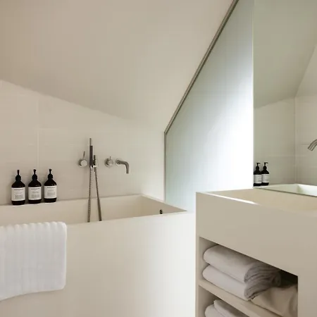 Hotel Brosundet