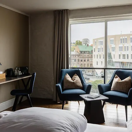 Brosundet Hotel 4*