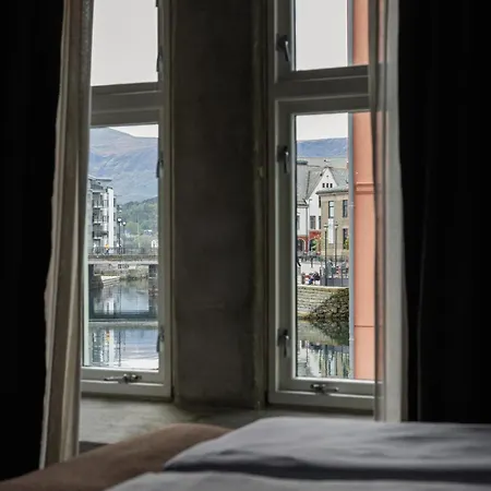 Brosundet Hotel 4*