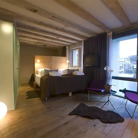 Brosundet Hotel 4*